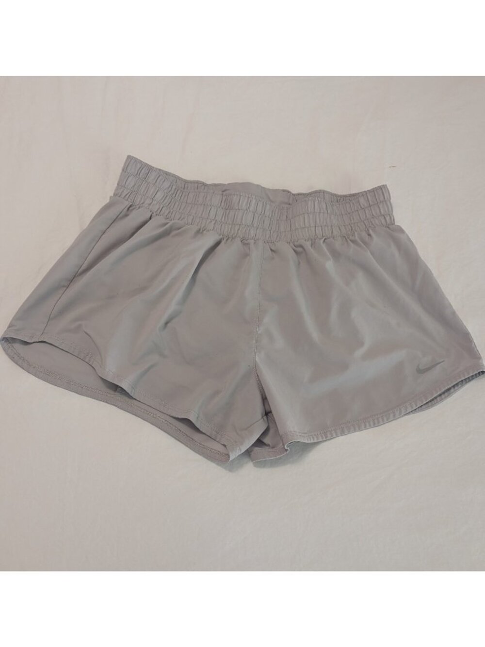 Nike Dri-FIT women Lined Running Shorts Women’s Size M Gray